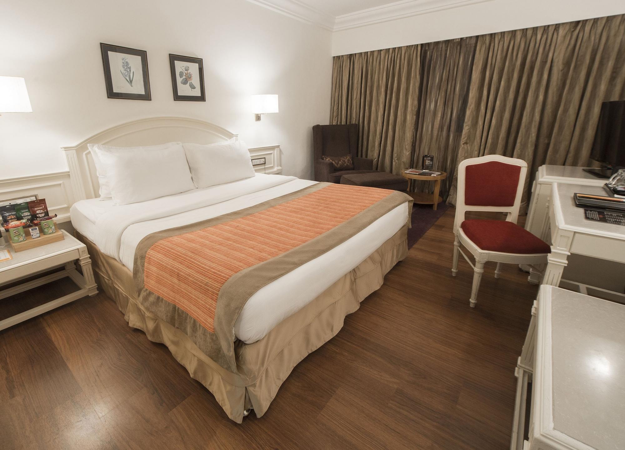 Hotel Bawa International Mumbai Exteriör bild