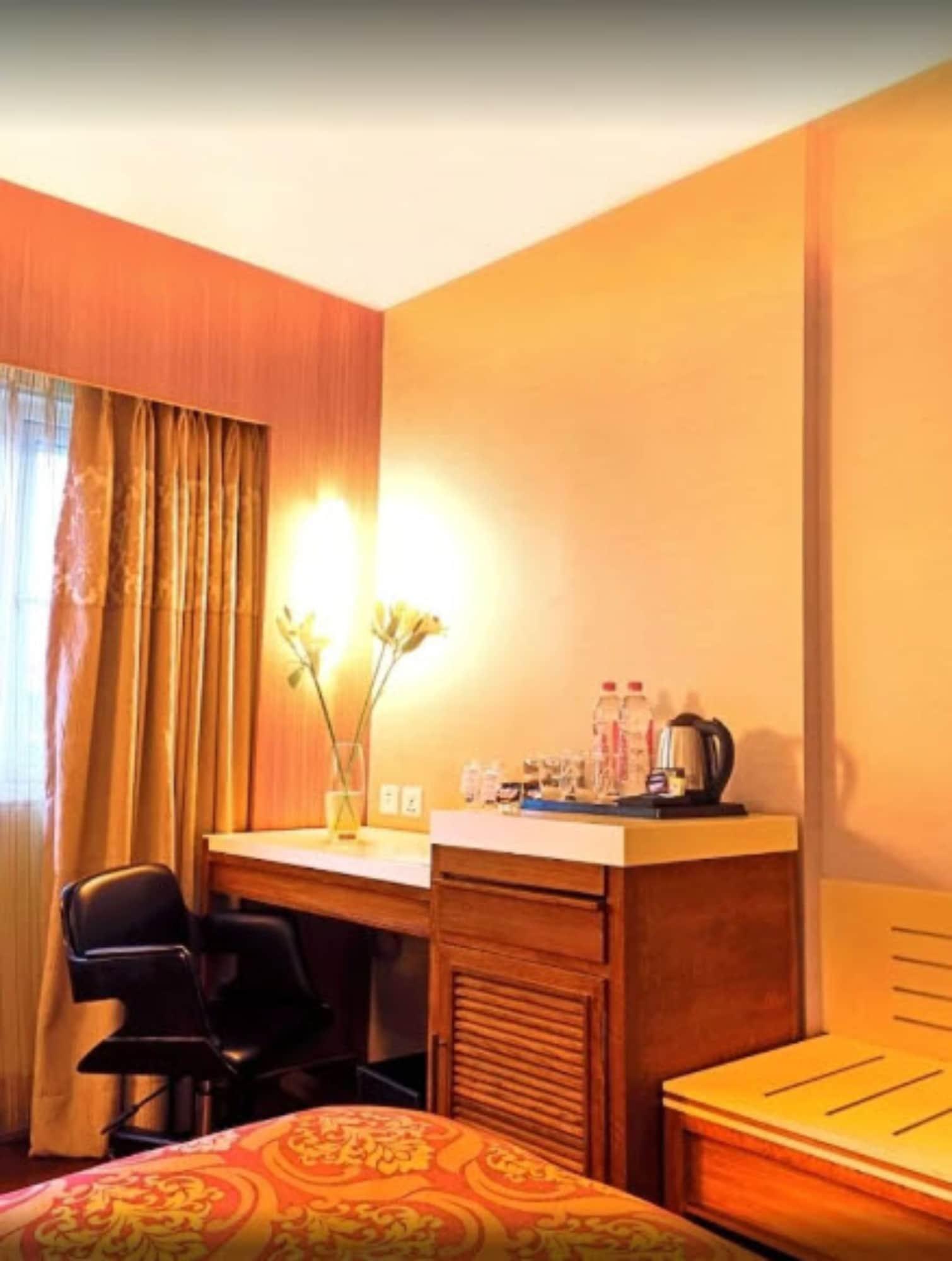 Hotel Bawa International Mumbai Exteriör bild