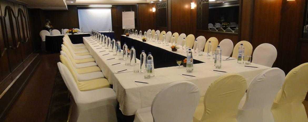 Hotel Bawa International Mumbai Exteriör bild