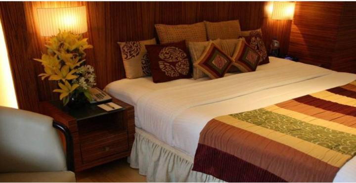 Hotel Bawa International Mumbai Exteriör bild
