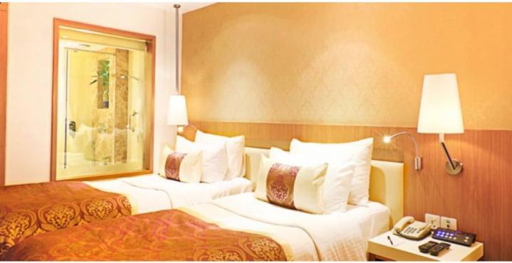 Hotel Bawa International Mumbai Exteriör bild