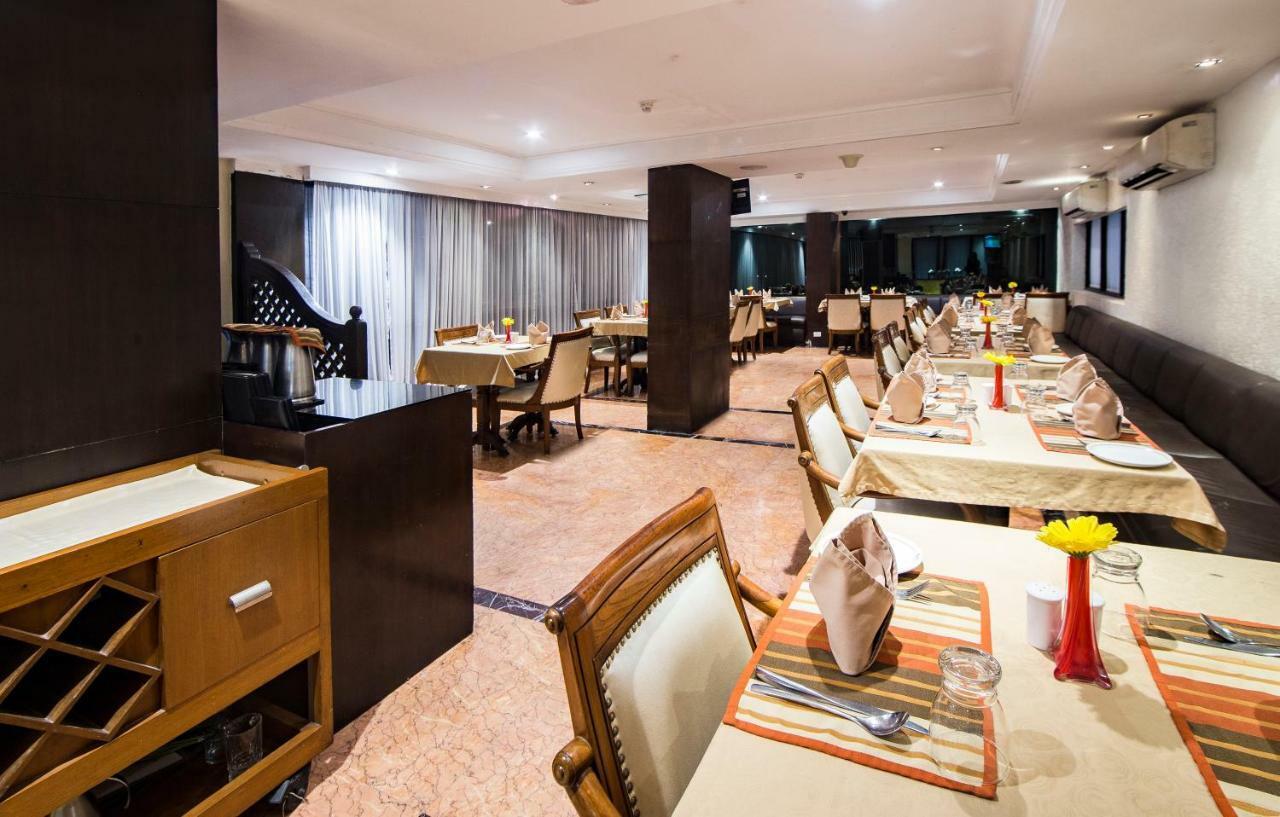 Hotel Bawa International Mumbai Exteriör bild