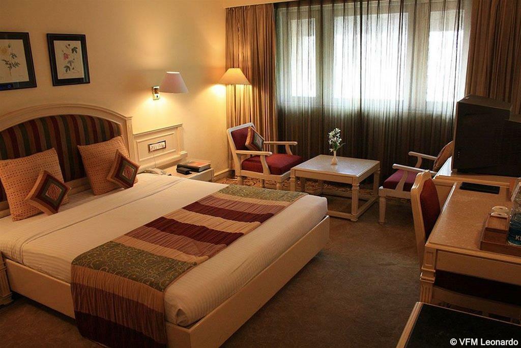 Hotel Bawa International Mumbai Exteriör bild